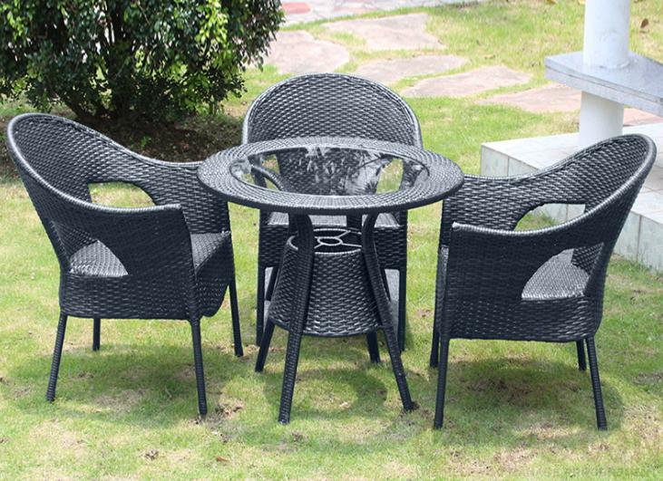 Outdoor table and chair,bold metal frame + PE rattan + tempered glass,φ80*72cm
