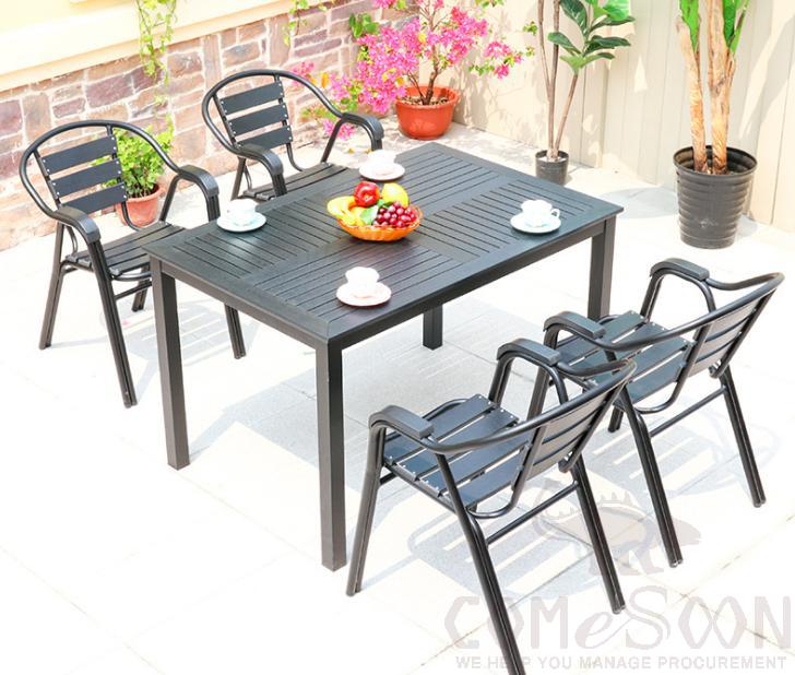 Outdoor plastic wood table and chair
