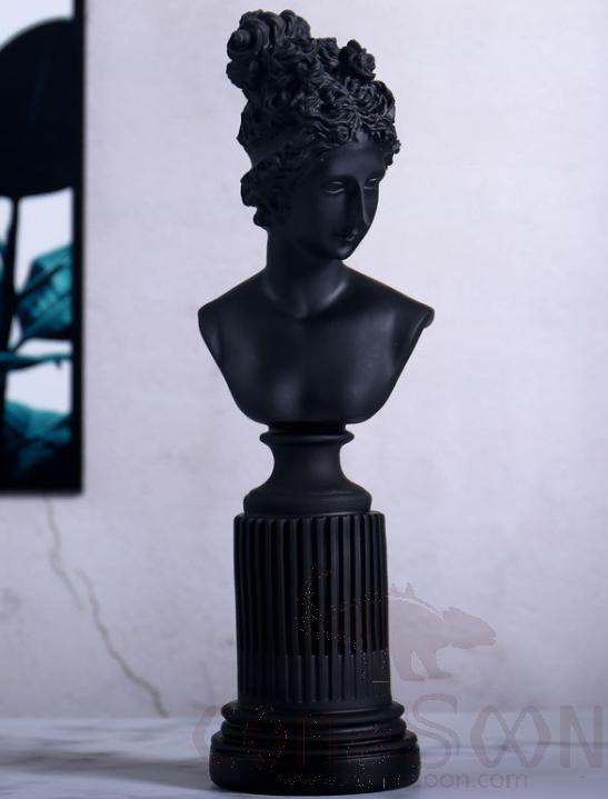 Rasin Ornament / Resin Decorations
