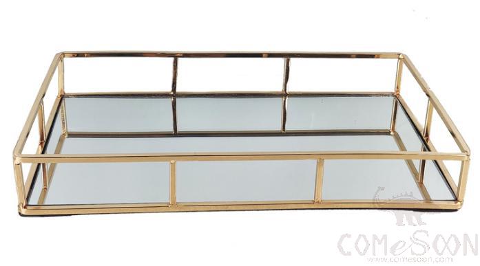 Metal Decoration / Metal Tray,Metal Glass,Gold,L41*W28*H5.5cm
Material:Metal
