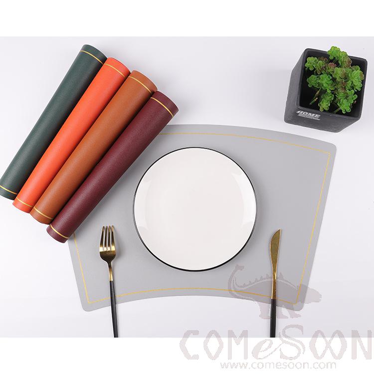 Placemat With Gold Border，PU，29*50 CM