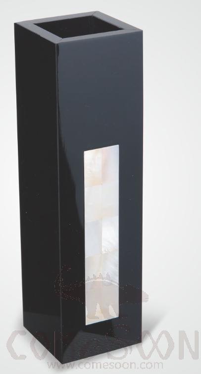 Suqare Tissue Box，Black acrylic+ white shell，50*50*180mm