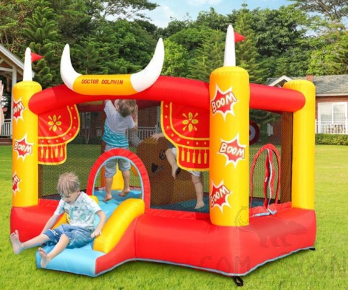 Bull Castle，300*300*220cm