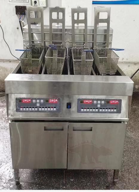 Computerized Deep Fryer With Filter(4 Small Slots),800*770*1120mm,18KW/380V