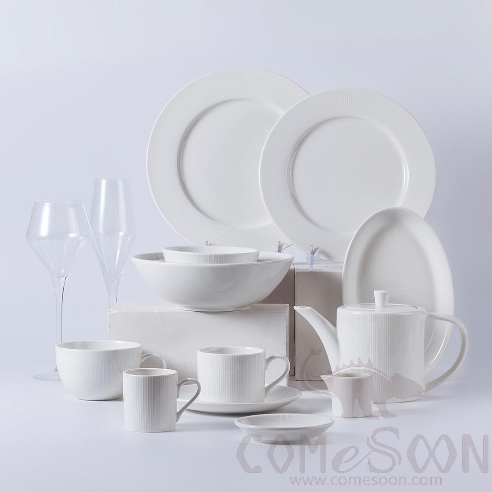 Ruled relief
11.75 Inch Deep Soup Plate