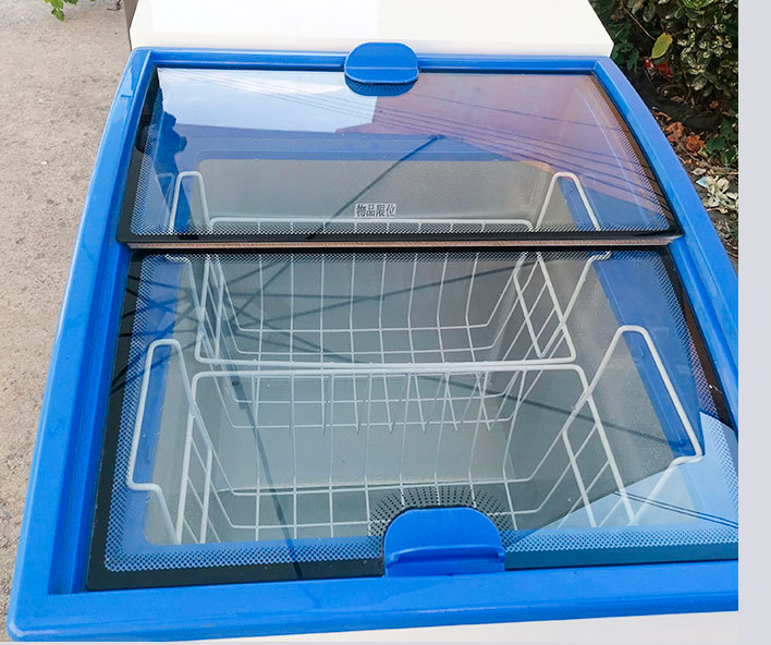 Small ice cream truck - with removable refrigerator - electric drive