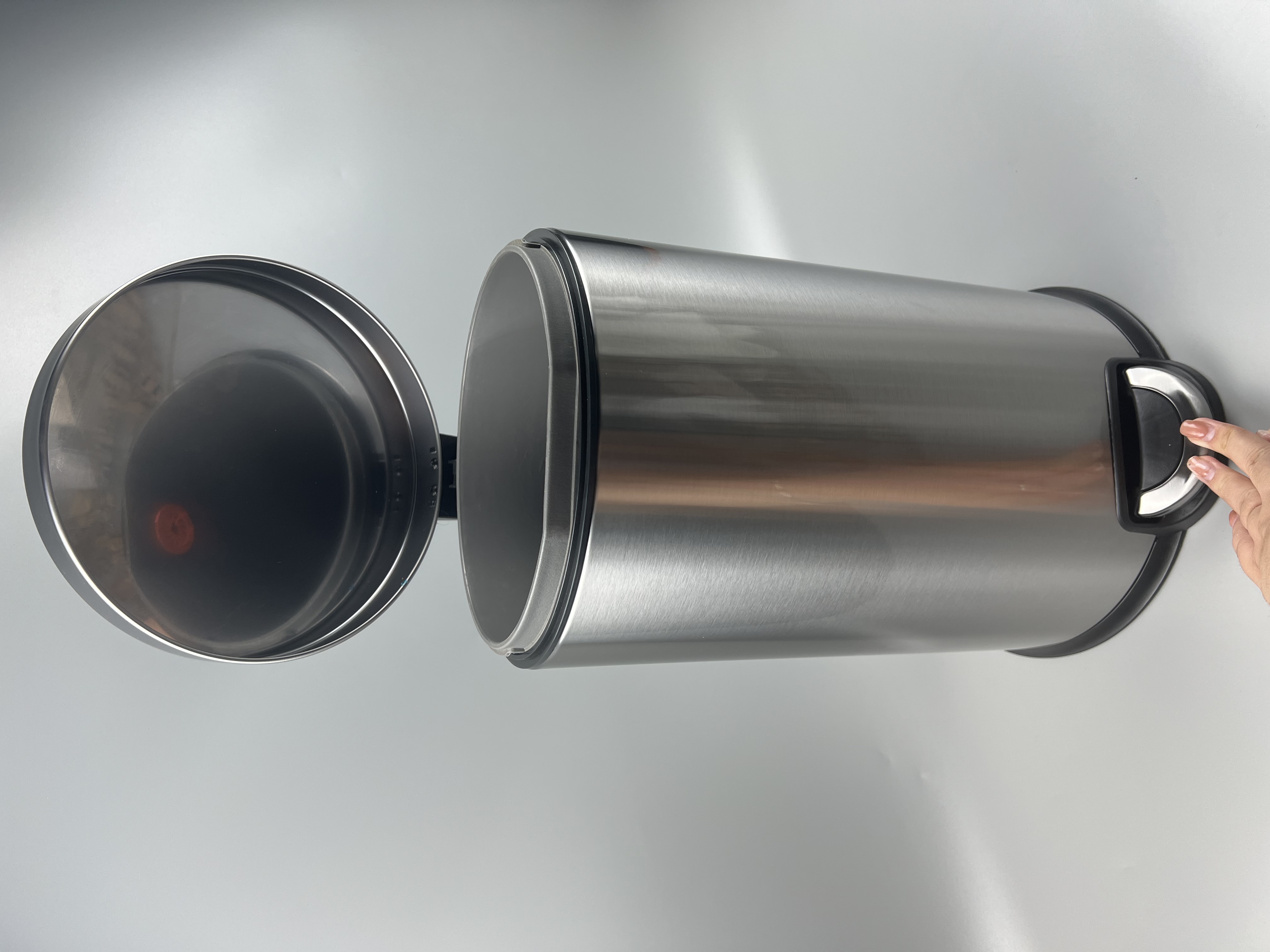 Pedal Bin,12L，410 stainless steel