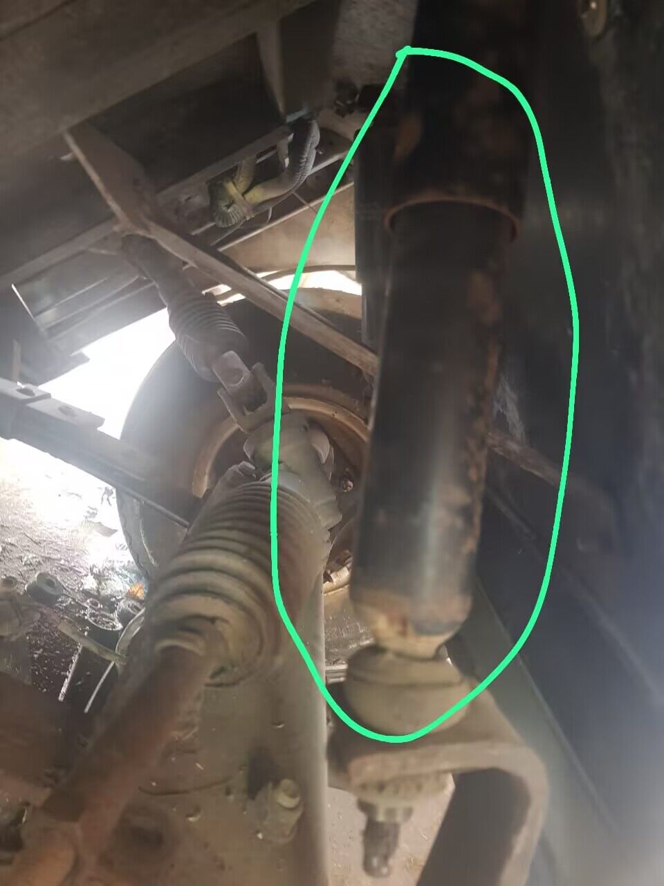 Right rear suspensions