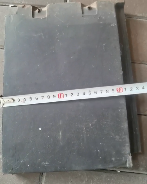 Clay Tile / Roofing, L29.5*W23*H3.5 cm