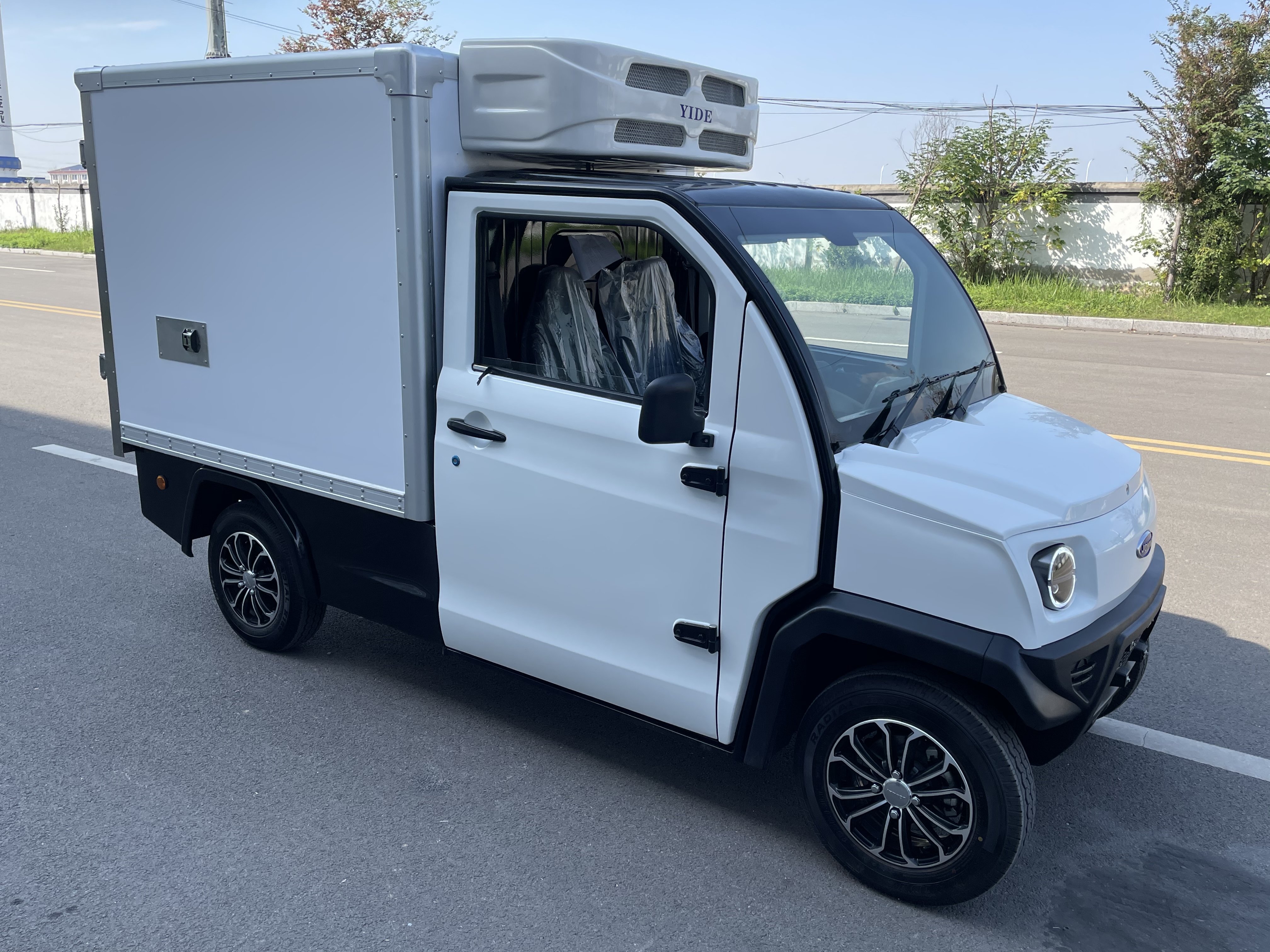 Electric Refrigerated/Ice Cream Truck, L3700*W1470*H2050mm, 72V300Ah, 150KM