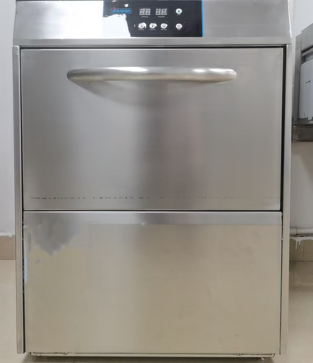 Undercounter Dishwasher/Cupwasher, 380-415V / 220-240V, 11.8kw, Water Consumption 174L/h, SUS 304, 600*680*850mm
