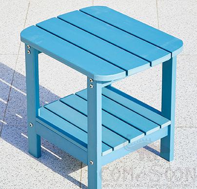 Outdoor coffee table