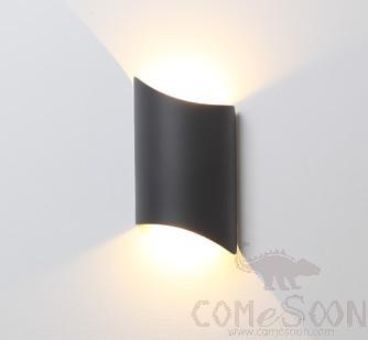 Waterproof Wall Light-10W，3000/4000/6000K，200*120*60mm