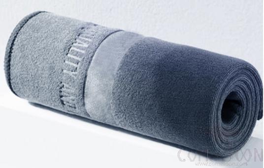 Microfiber cleaning cloth