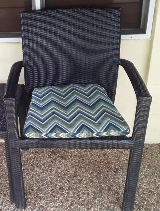 Dining Chair,aluminum frame dusted, rattan, cross weaving，58*60*88cm