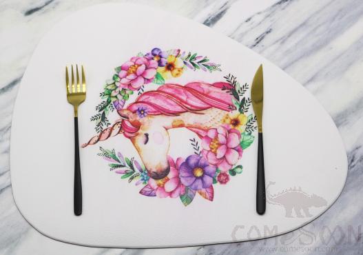 Teardrop Leather Crimped Placemat