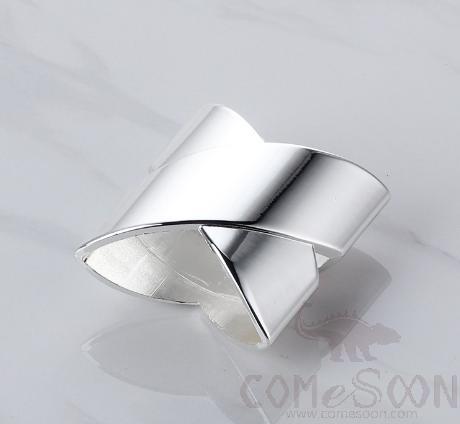 Napkin Ring, Silver X-Shaped, Zinc Alloy