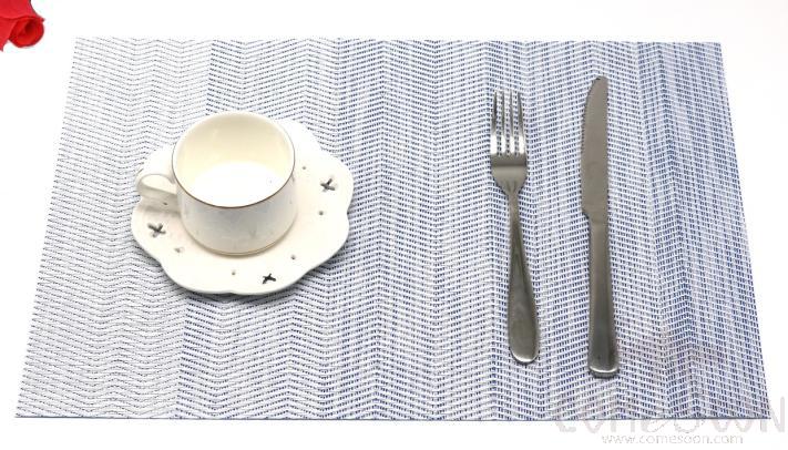 Hot Pressed Edge Pvc Placemat, Blue And White Wave Gradient Jacquard 28*43*0.1cm