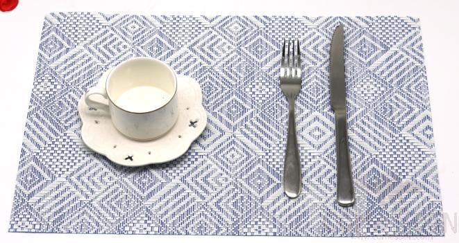 Hot Pressed Edge Pvc Placemats,Blue And White Back Diamond Gradient Jacquard 28*43*0.1cm