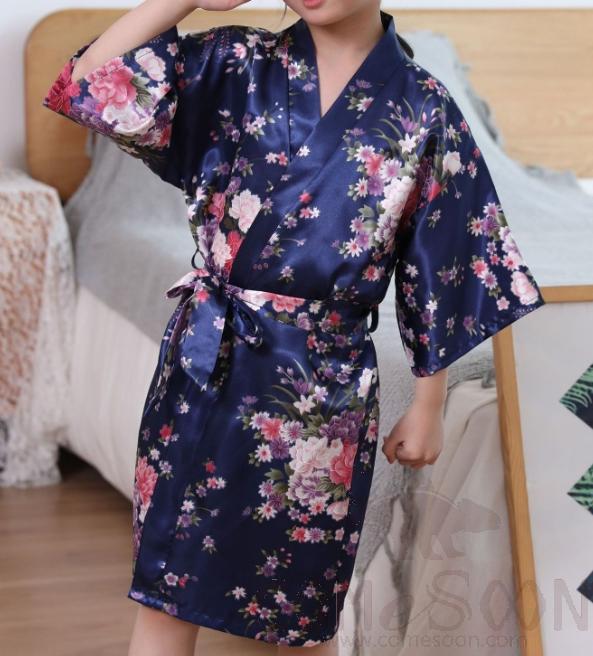 Children's Flower Bathrobe