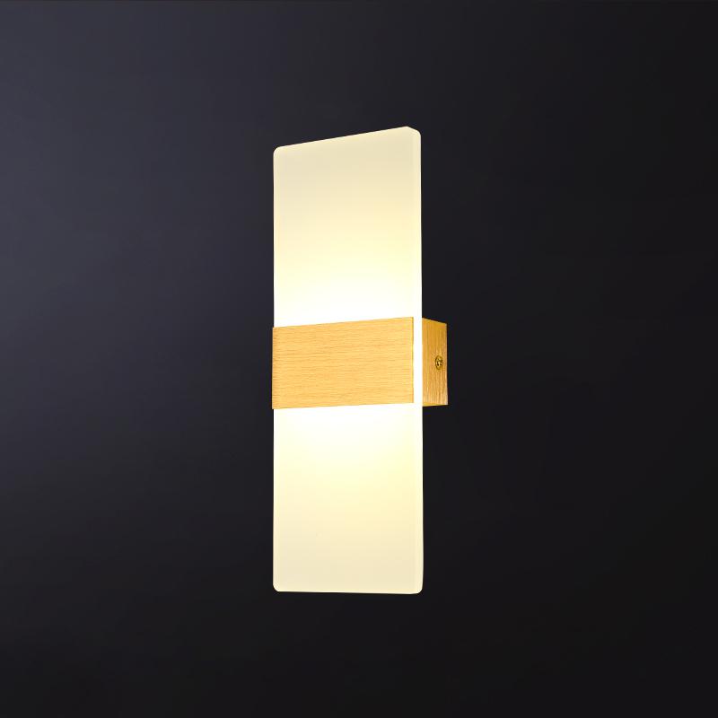 Wall lamp