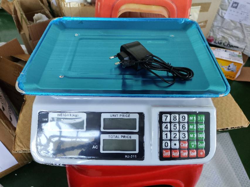 Table Scale 30kg/1g、2g、5g、10g 
L37.5*W13.5*H36.5cm
