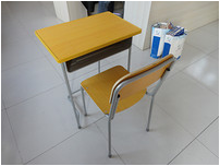 Single desk