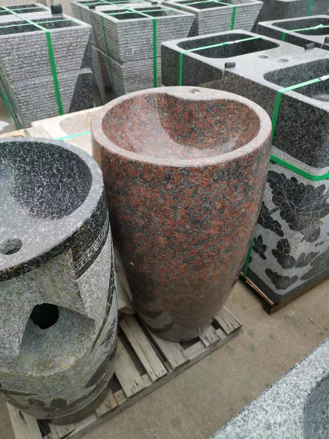 Granite Pedestal Basin