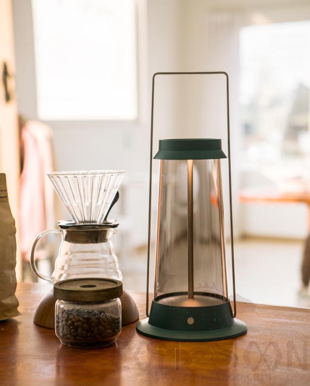 Carrier Lantern-Green-D160*H362 CM