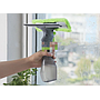 spray window cleaner