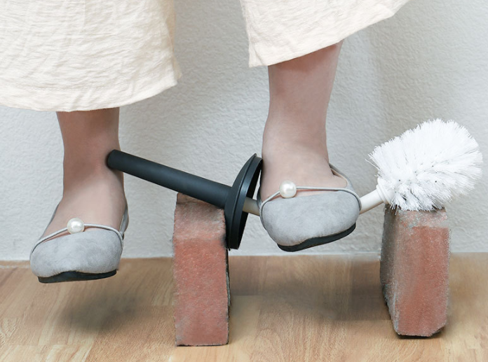 Toilet brush kit