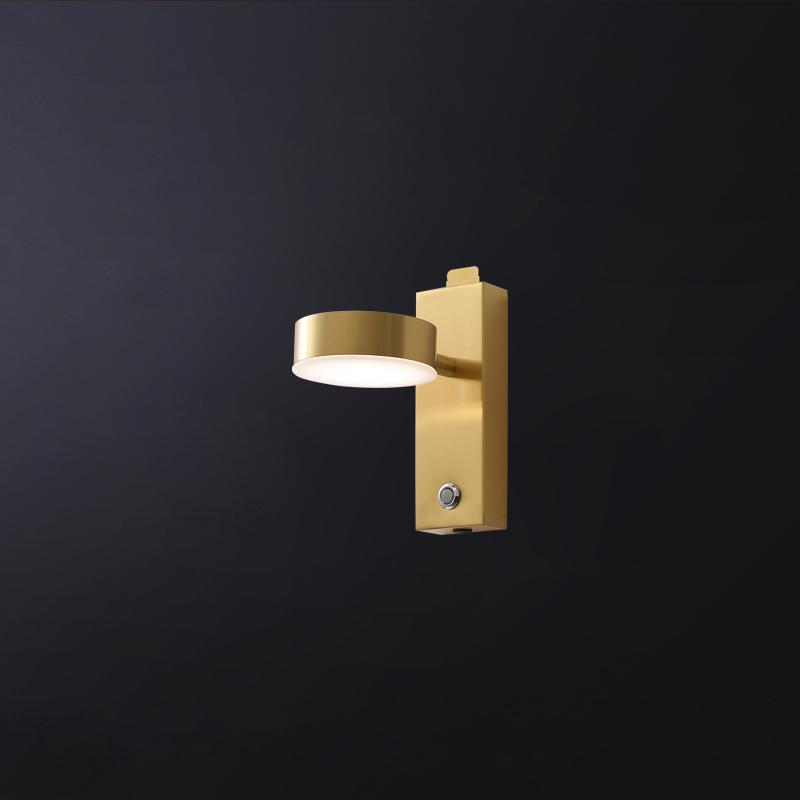 Wall lamp