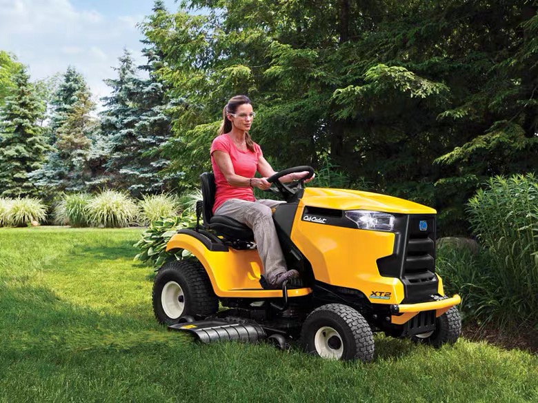 Cub Cadet Side Mounted Lawn Mower 20HP