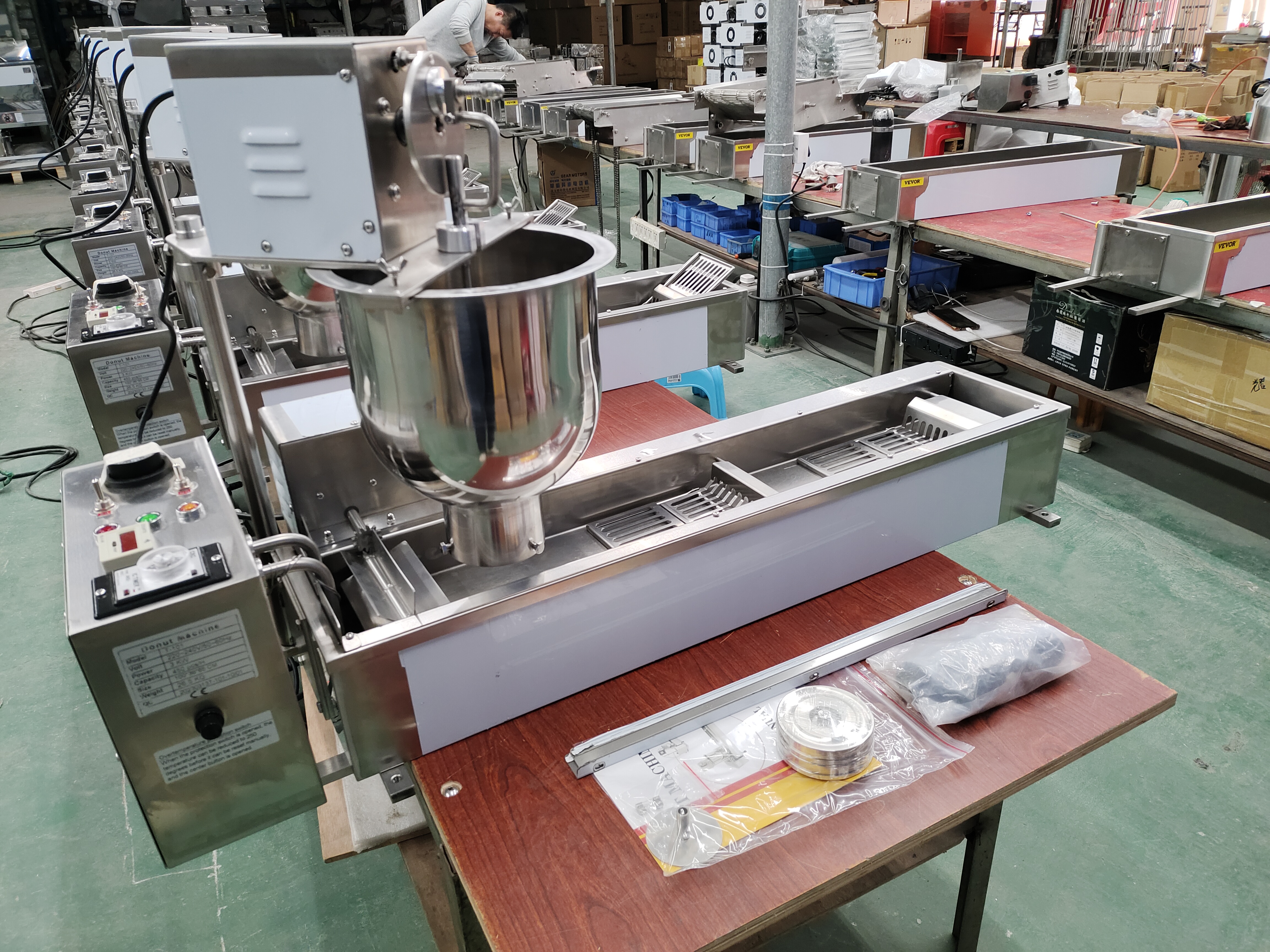 Donut Machine, SUS 304, 3KW, 1050*400*650mm